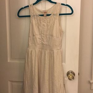 XS summer off white dress